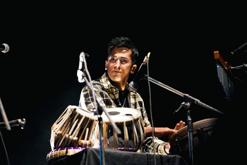 Nikhil Paralikar aka The Tabla Guy Performs Live Explocity Guide